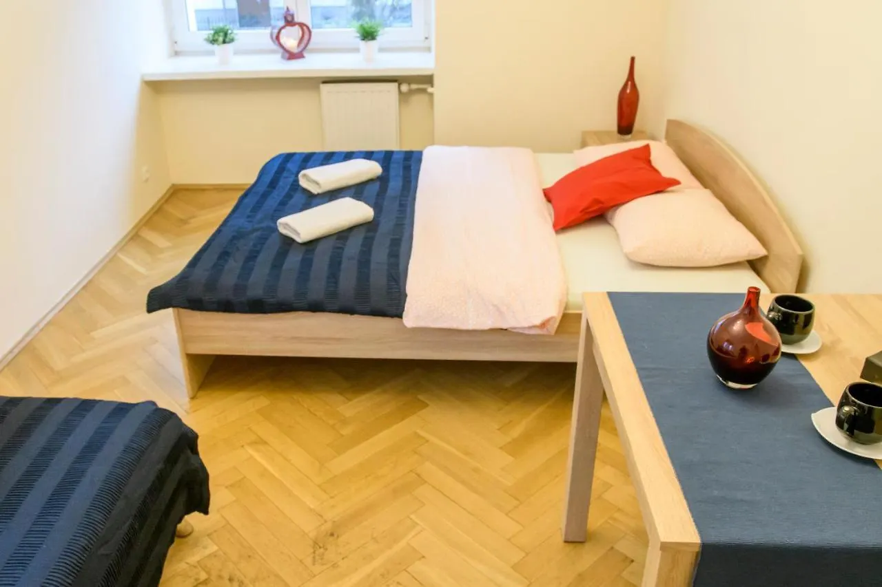 Golden Center Apartment Warsaw Poland